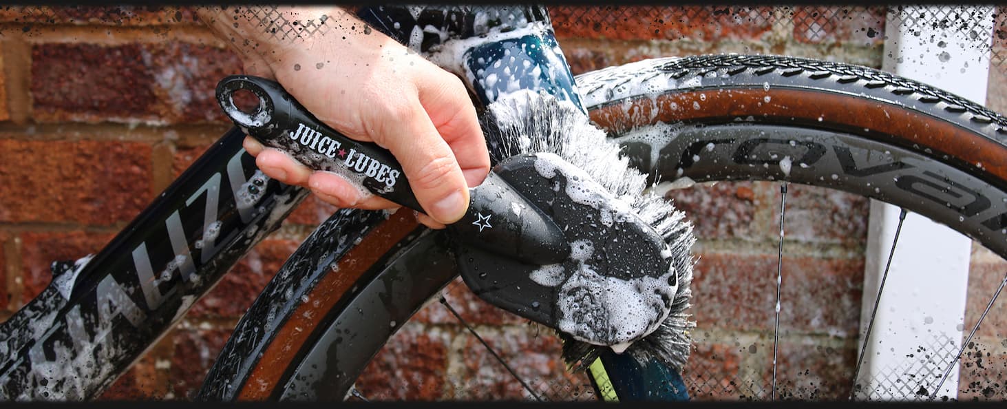 Juice Lubes Cloth and Brushes