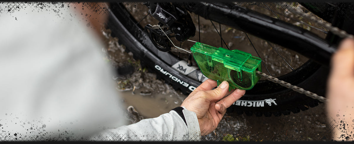 Dirty Little Scrubber, Chain Cleaning Tool